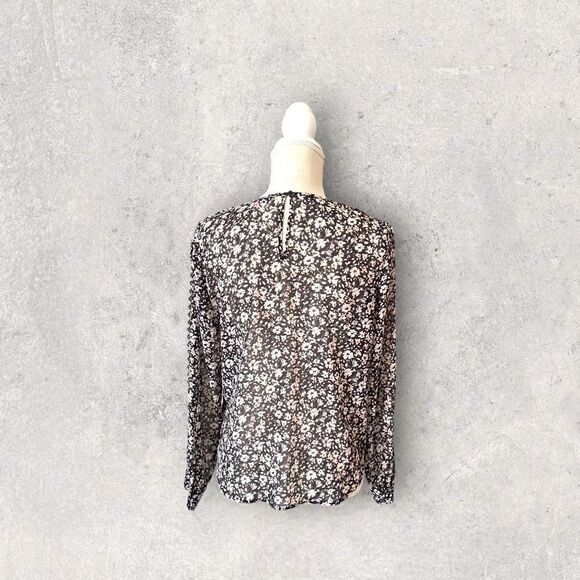 Vince Camuto | EUC Women’s Floral Blouse Size Small - Picture 6 of 9